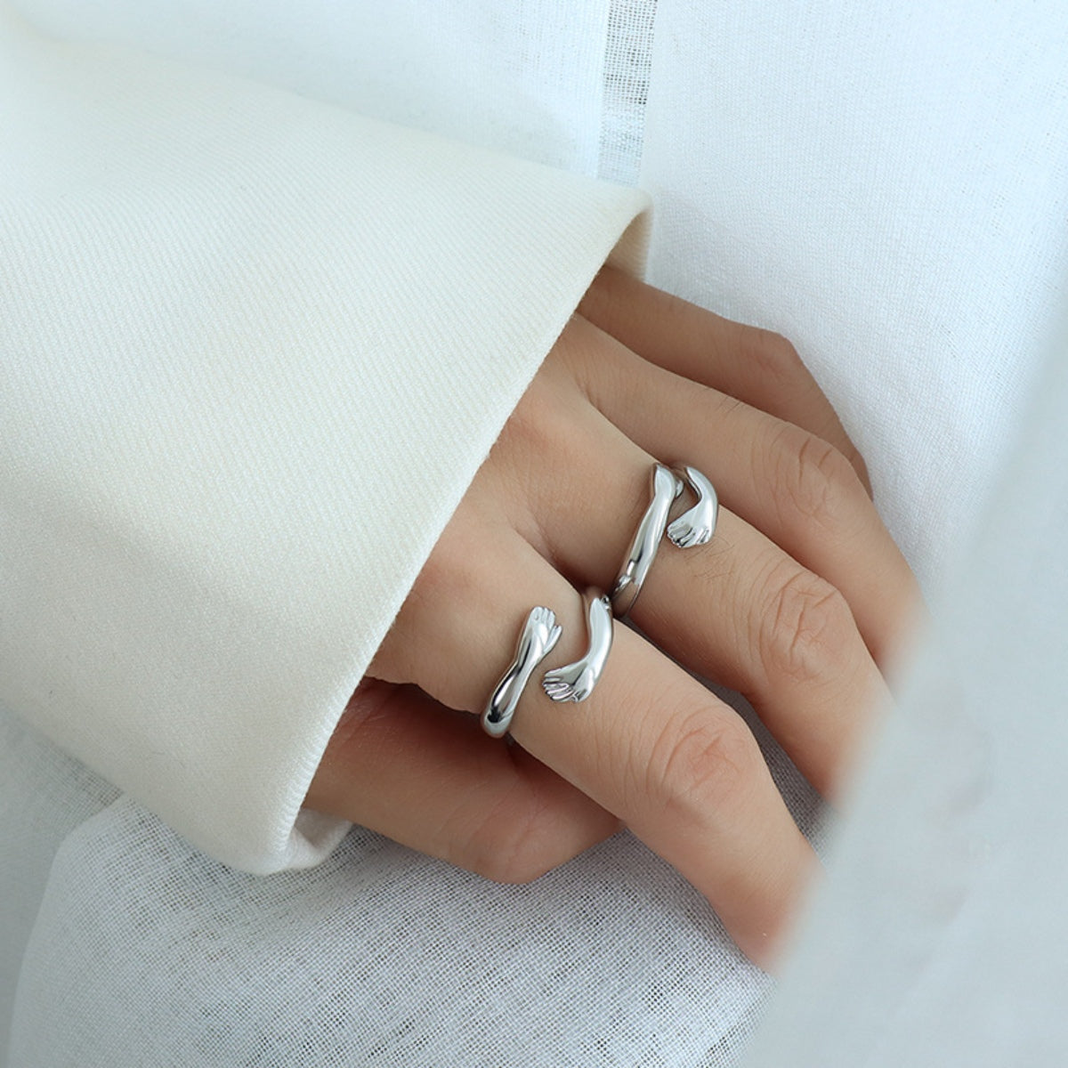 Hug Ring